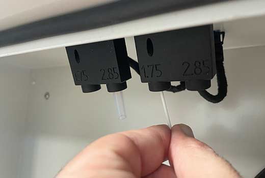 loadfilament5 Moso 3D & Xioneer
